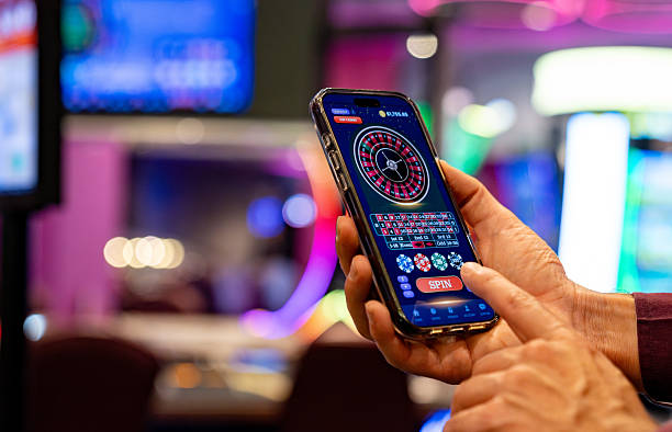 Live Fortune Tiger dealer spinning reels on hkb slot platform